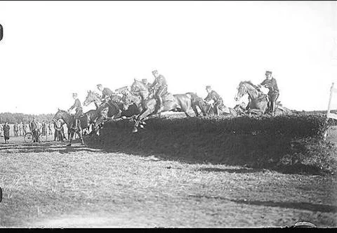 RECORD DATE NOT STATED The regiment cuts in 1933 in the Söder K 3 field. F.. Stock Photos