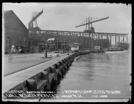 RECORD DATE NOT STATED  Repairs Completed to Quay Wall Between Piers C and... Foto stock