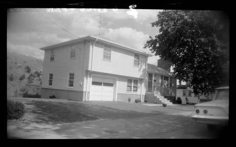 RECORD DATE NOT STATED River Park Street 4 , Houses. Needham Building Coll... Fotos de archivo