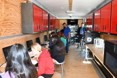 RECORD DATE NOT STATED Seventh-grade students at Tucker Creek Middle Schoo... Stock Photos