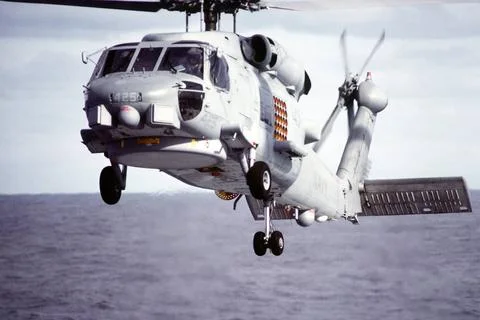 RECORD DATE NOT STATED A SH-60B Seahawk helicopter approaches for a landin... Stock Photos