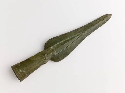 RECORD DATE NOT STATED  Spearhead. Bronze, China, IV-IIe s. av. Paris, Cer... Photos