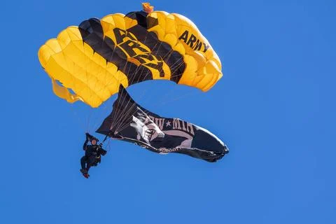 RECORD DATE NOT STATED Staff Sgt. Nickolas Orozco the U.S. Army Parachute ... Foto stock