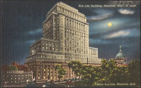 RECORD DATE NOT STATED Sun Life Building, Montreal, Que. at night - Edific... Stock Photos