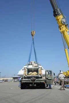 RECORD DATE NOT STATED  Teams peform Orion Parachute Test Vehicle (PTV) lo... Stock Photos