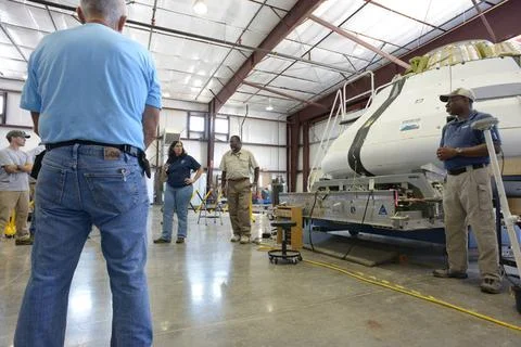 RECORD DATE NOT STATED  Teams peform Orion Parachute Test Vehicle (PTV) lo... Stock Photos