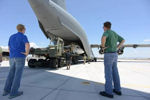 RECORD DATE NOT STATED  Teams peform Orion Parachute Test Vehicle (PTV) lo... Stock Photos