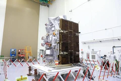 RECORD DATE NOT STATED  Technicians work to process the NASAs Plankton, A.. 스톡 사진