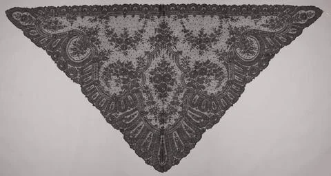 RECORD DATE NOT STATED  Triangular scarf of black machining side with rose... 库存照片