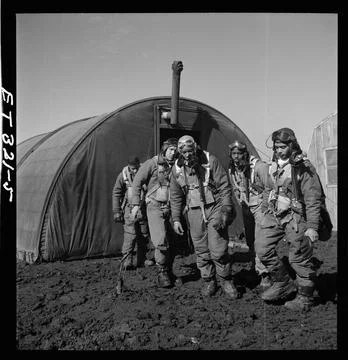 RECORD DATE NOT STATED Tuskegee airmen exiting the parachute room, Ramitel... Stock Photos