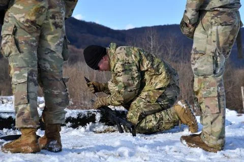 RECORD DATE NOT STATED  A U. S. Army paratrooper assigned to the 54th Brig... Foto stock