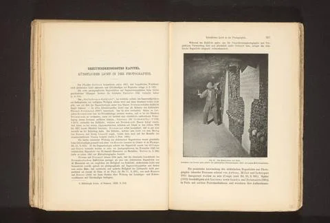 RECORD DATE NOT STATED  Unknown man in the catacombs of Paris, FÃ lix Nada.. Foto stock