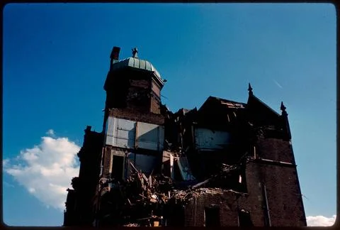 RECORD DATE NOT STATED Upper portion of partly demolished building, Boston... Fotos de archivo
