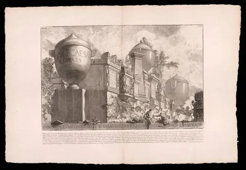 RECORD DATE NOT STATED Urne, cippi, e vasi cenerari di marmo nella Villa C... Stock Photos