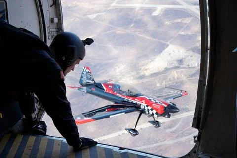 RECORD DATE NOT STATED The U.S. Army Parachute Team prepares to conduct a ... Stock Photos