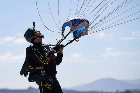RECORD DATE NOT STATED The U.S. Navy Parachute Team, nicknamed the Leap Fr... Stock Photos