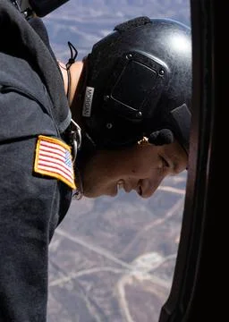 RECORD DATE NOT STATED A U.S. Army Soldier with the U.S. Army Parachute Te... Stock Photos