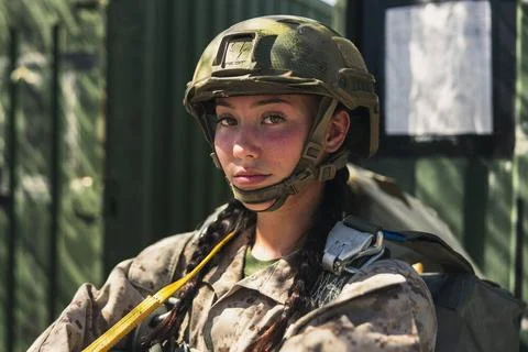 RECORD DATE NOT STATED U.S. Marine Corps Sgt. Katelyn Radosin, a parachute... Stock Photos