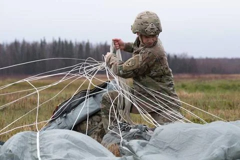 RECORD DATE NOT STATED U.S. Army Spc. Hugh Parker, a paratrooper assigned ... Foto stock