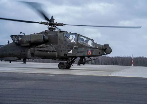RECORD DATE NOT STATED A U.S. Army AH-64D Apache Longbow helicopter pilot ... Foto stock