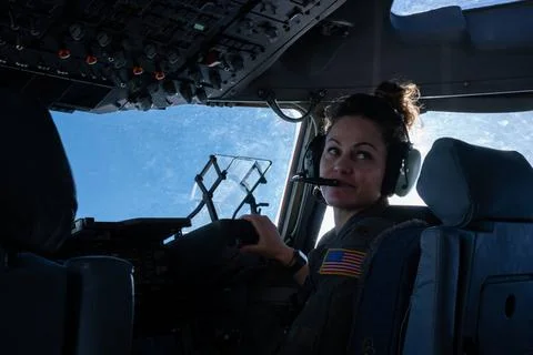 RECORD DATE NOT STATED U.S. Air Force Maj. Dominique Cooper, a 517th Airli... Fotos Stock