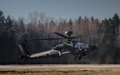 RECORD DATE NOT STATED A U.S. Army AH-64D Apache Longbow helicopter assign... Foto stock