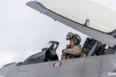RECORD DATE NOT STATED U.S. Air Force Maj. Jacob Laginess, an F-16 fighter... Stock Photos