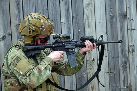 RECORD DATE NOT STATED A U.S. Army Paratrooper, assigned to the 1st Battal... Foto stock