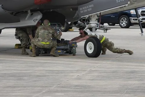 RECORD DATE NOT STATED U.S. Air Force avionics systems technicians from th... Stock Photos