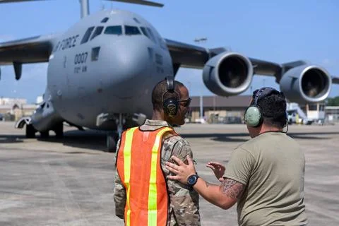 RECORD DATE NOT STATED U.S. Air Force Tech. Sgt. Jose Morales, an electric... Foto stock