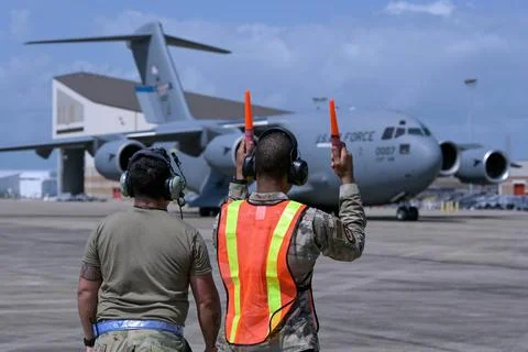 RECORD DATE NOT STATED U.S. Air Force Tech. Sgt. Jose Morales, an electric... Foto stock