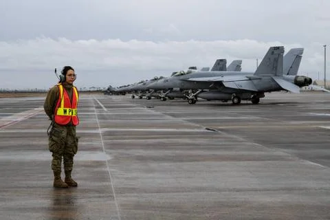 RECORD DATE NOT STATED  U.S. Air Force Staff Sgt. Maria-Jose Ibarra, load ... Foto stock