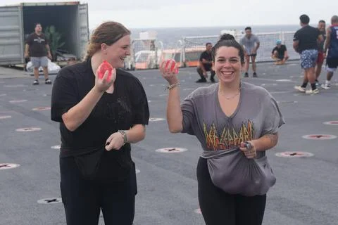 RECORD DATE NOT STATED  U.S. Navy Hospitalman Brooklyn Kesinger, left, fro... Fotos Stock