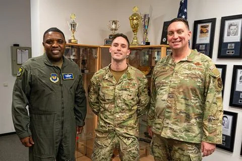 RECORD DATE NOT STATED  U.S. Air Force Airman 1st Class Kelsey Ockman, cen... 스톡 사진