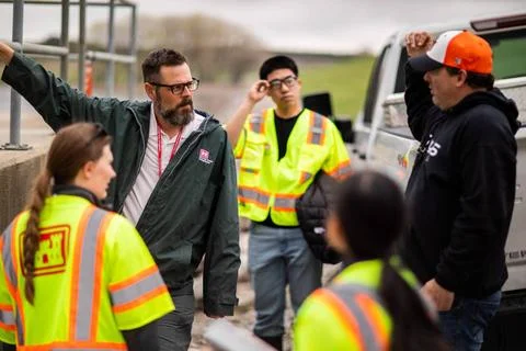 RECORD DATE NOT STATED USACE Omaha District engineer, Curtis Miller, and o... Stock Photos