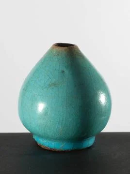 RECORD DATE NOT STATED  Vase. Gres to couverts of Type jun. Par musÃ e mus.. Foto stock