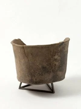 RECORD DATE NOT STATED  Vase with low hull. Terracotta. Neolithic. Paris, ... 写真素材