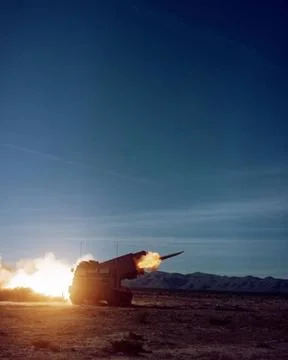 RECORD DATE NOT STATED A view of a Multiple Launch Rocket System (MLRS) fi... 库存照片