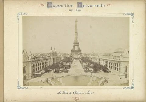 RECORD DATE NOT STATED  View of the Parc De Mars with centrally the Eiffel... 스톡 사진