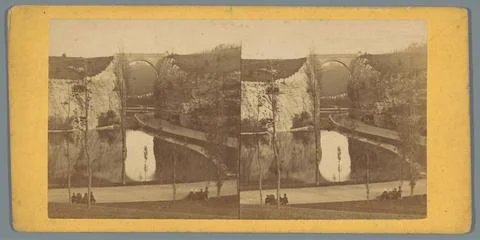 RECORD DATE NOT STATED  View of a bridge in the Parc des Buttes-Chaumont i... 스톡 사진