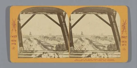 RECORD DATE NOT STATED  View of Paris From the burnt -out roofing of the P... 库存照片