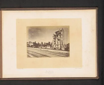 RECORD DATE NOT STATED  View of Villa Montmorency at Gare d Ateuil in Pari... 스톡 사진
