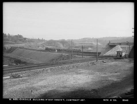 RECORD DATE NOT STATED Wachusett Reservoir, building highway embankment, C... Fotos de archivo