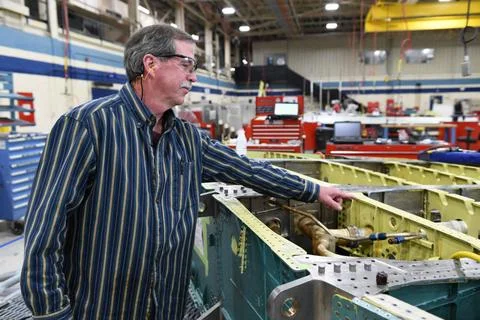 RECORD DATE NOT STATED Wesley Ellis, 573rd CMXS Computer Numerical Control... Stock Photos