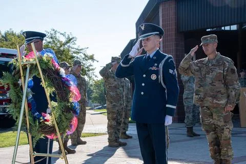 RECORD DATE NOT STATED Whiteman Air Force Base Airmen render honors during... Stock Photos