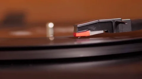 Record player playing in slowmo Stock Footage 77021622
