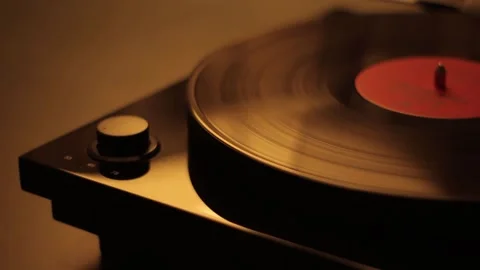 Record player with a vinyl spinning Video stock 147668120
