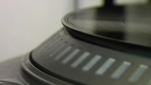 A Record Playing And Stopping In Slowmo Stock-Footage 144426716