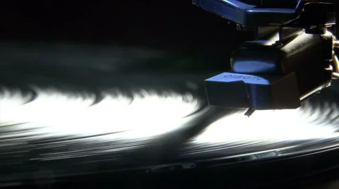 Record pleyer, dark, old style Vídeo Stock 1073313