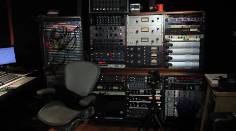 Recording engineer recording drums 스톡 동영상 52699557